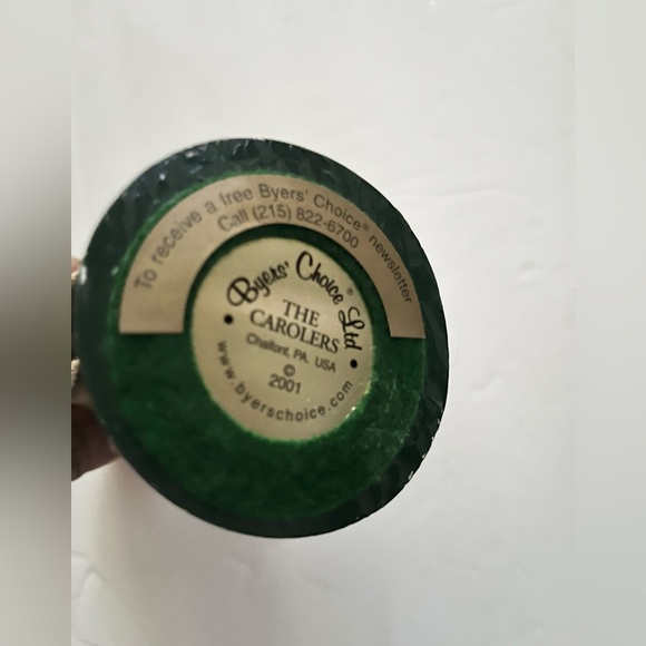 Byer’s Choice Ltd. Vintage Caroler girl with toy - Picture 4 of 6